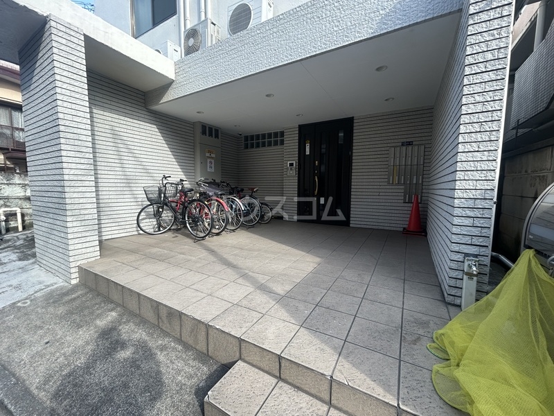 15/25 エントランス