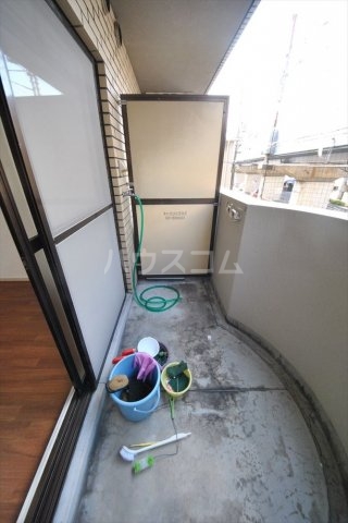 16/28 バルコニー