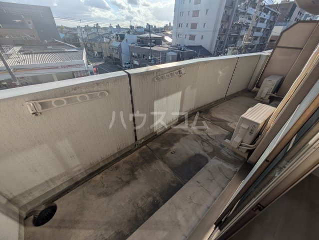 20/30 バルコニー