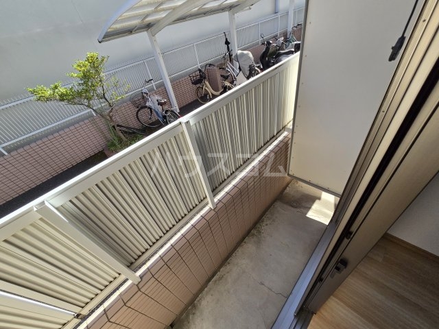 21/30 バルコニー