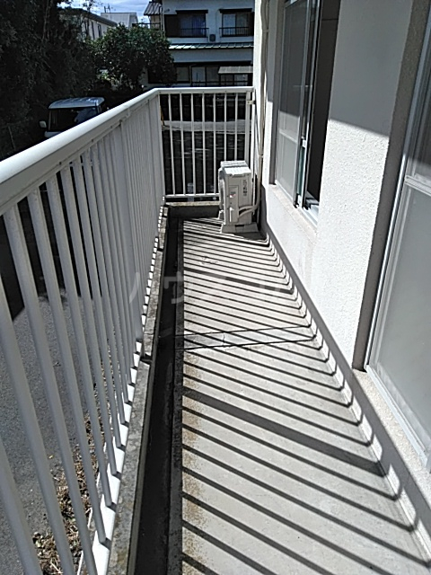 18/28 バルコニー