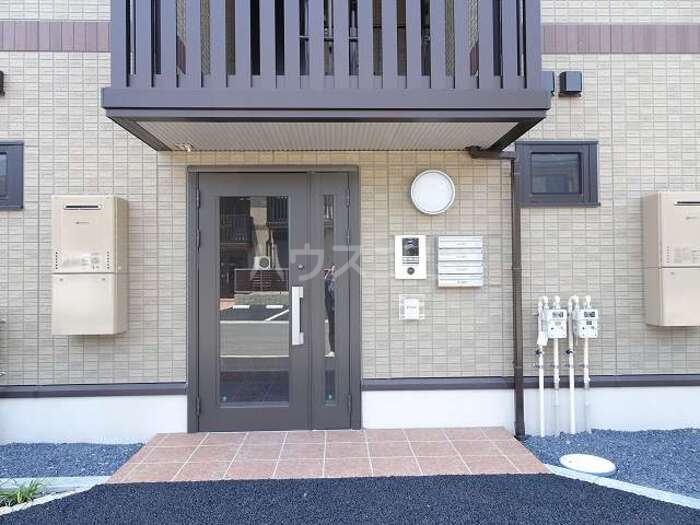 17/22 エントランス