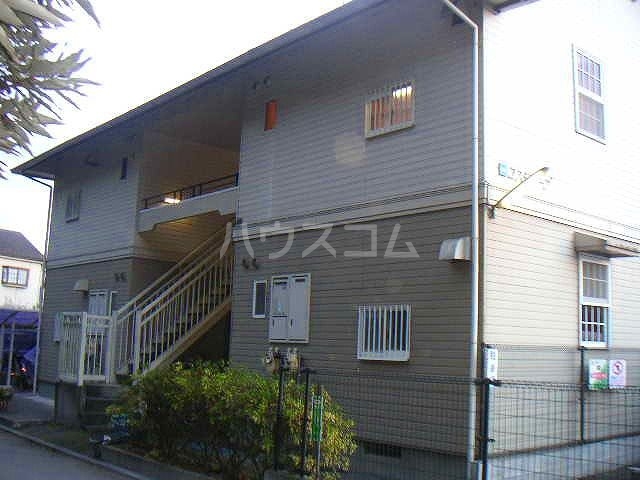 13/22 エントランス