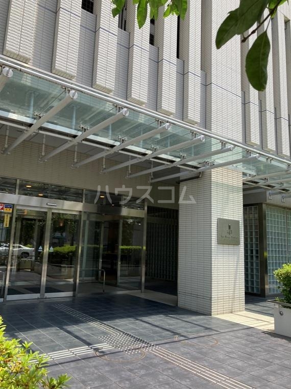 15/21 エントランス