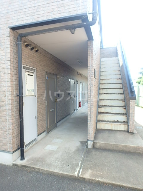 19/28 エントランス