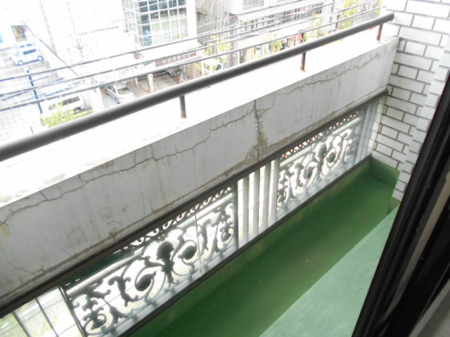 17/30 バルコニー
