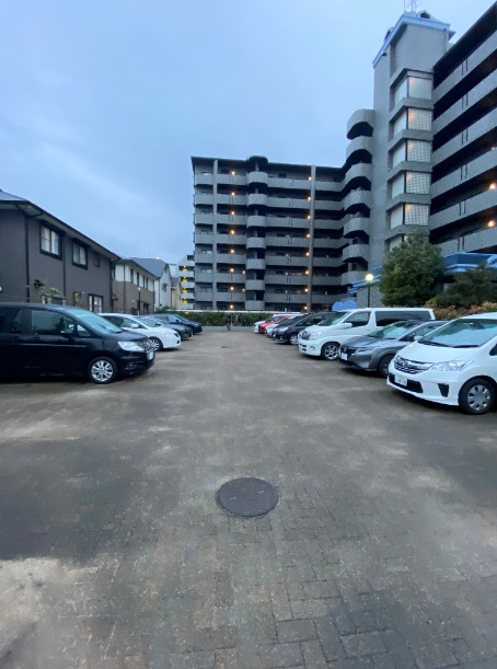 20/30 駐車場