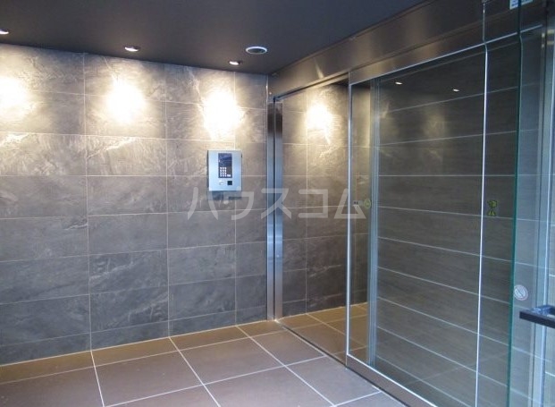 16/24 エントランス