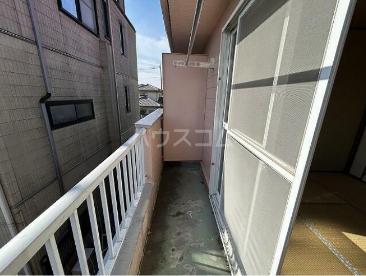 13/18 バルコニー