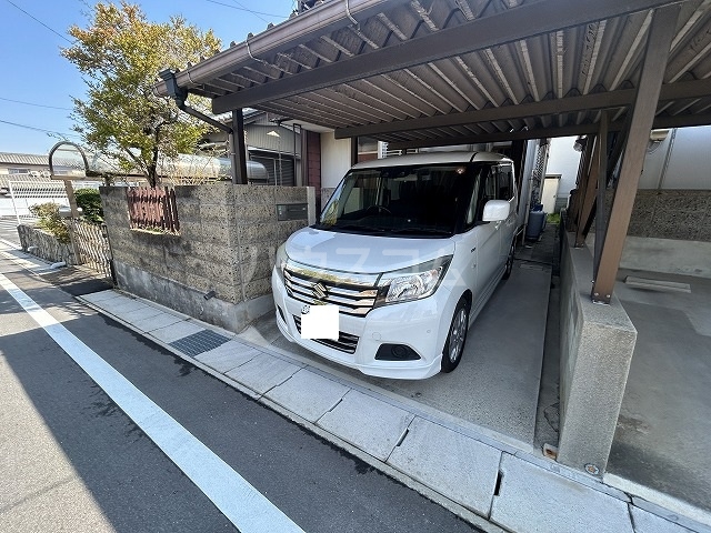 26/30 駐車場
