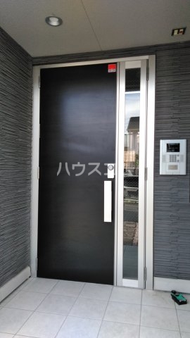 14/22 エントランス