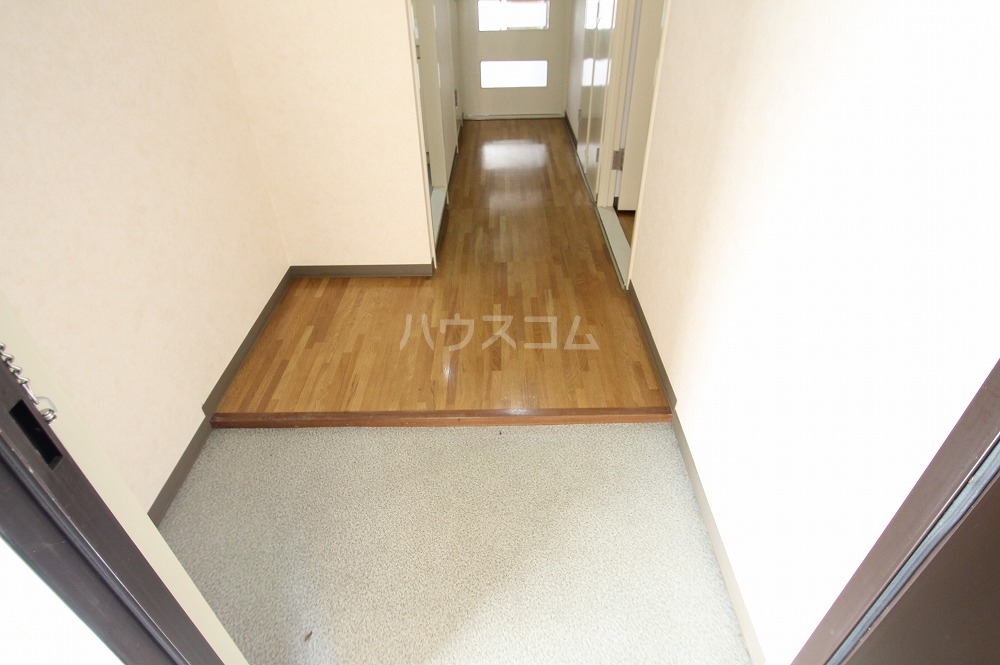13/30 玄関