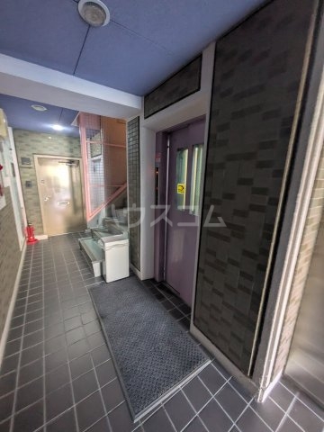 16/24 エントランス