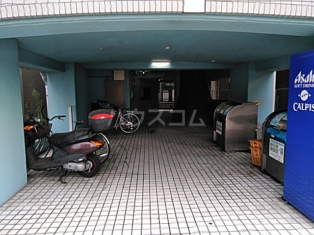 19/29 エントランス