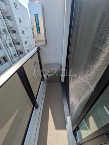 19/27 バルコニー