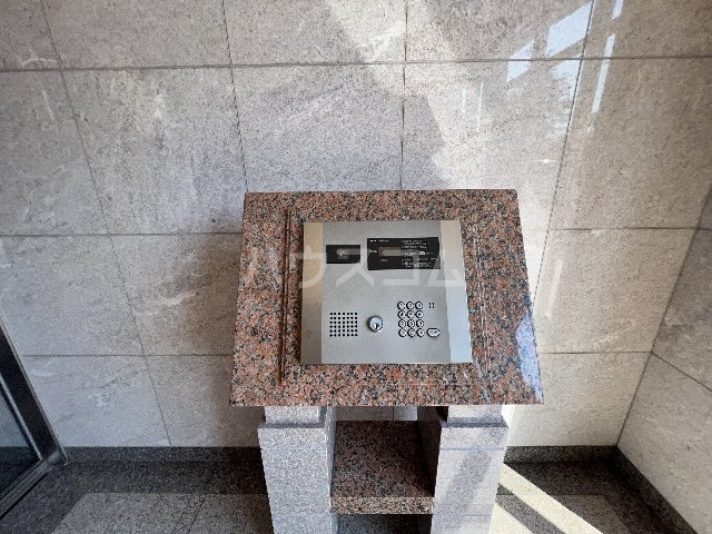 29/30 エントランス