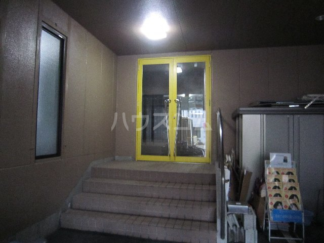 15/20 エントランス