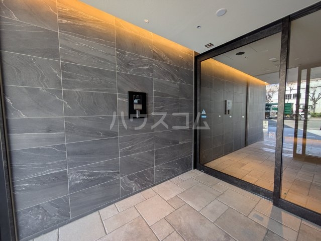 29/30 エントランス