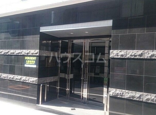 21/30 エントランス