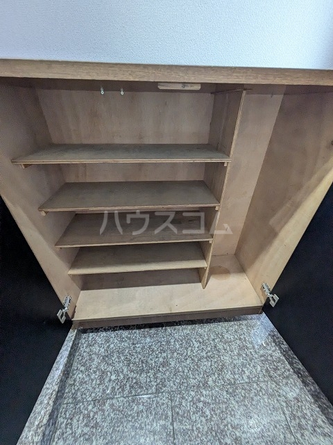14/29 収納