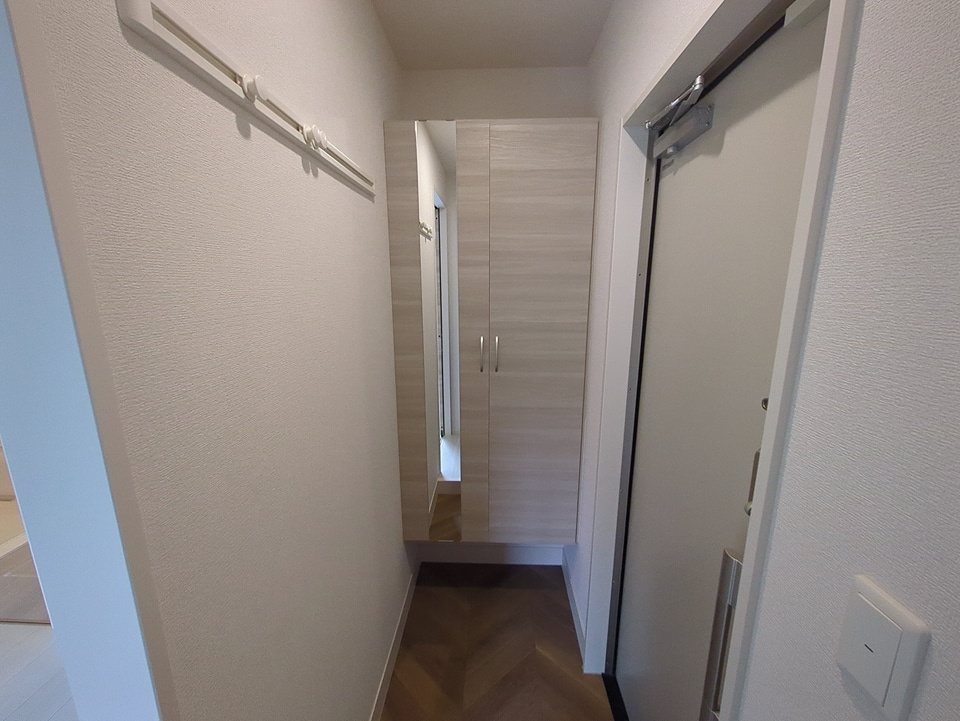 13/30 玄関