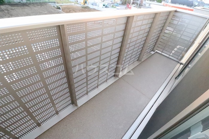 18/30 バルコニー