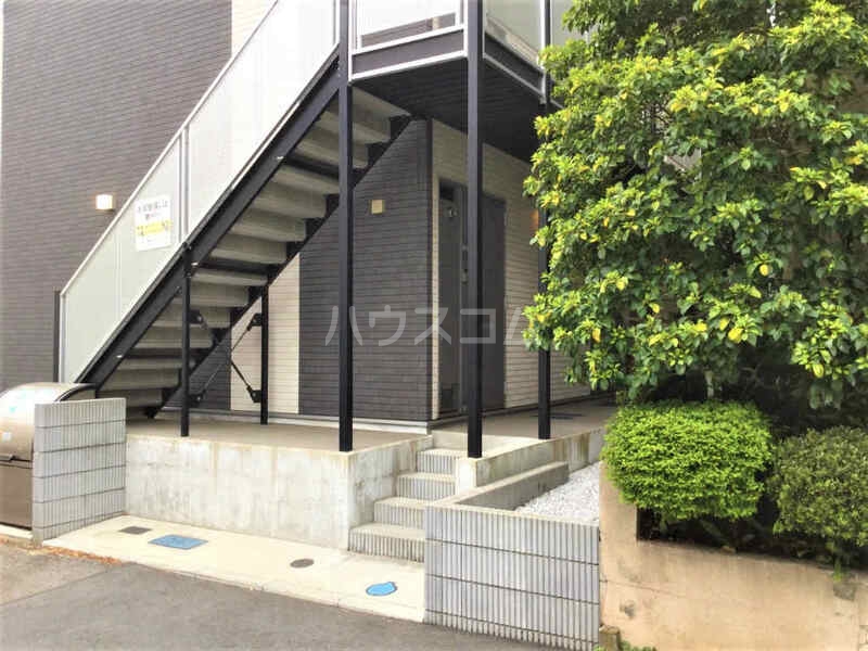 29/30 エントランス