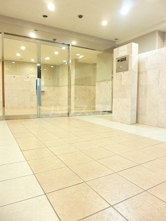 21/25 エントランス