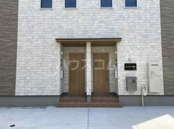 17/24 エントランス