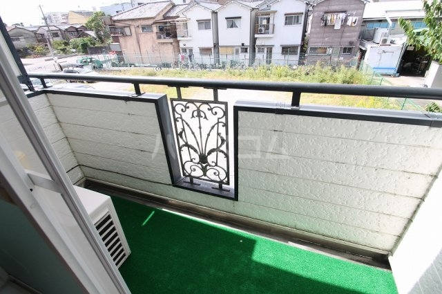 21/28 バルコニー