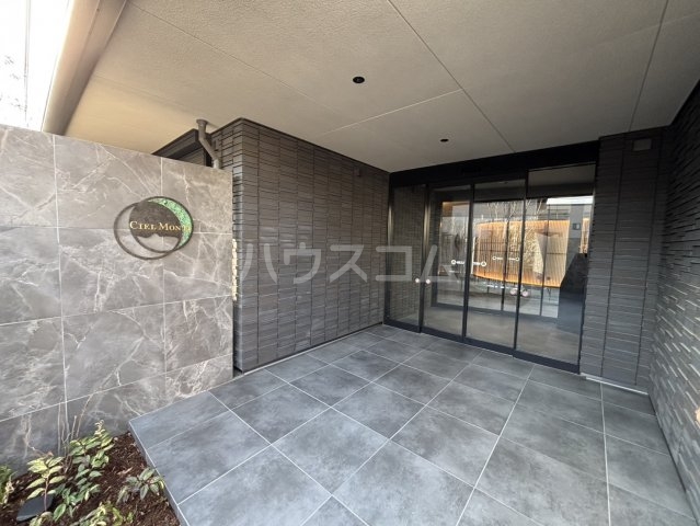 3/5 エントランス