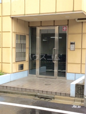 19/26 エントランス