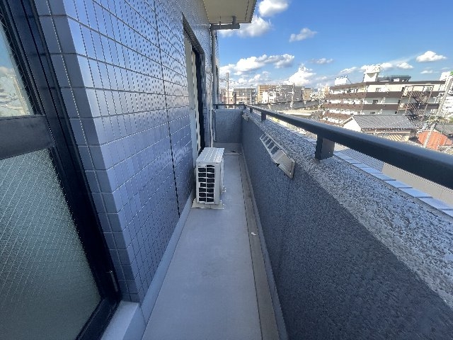 23/30 バルコニー