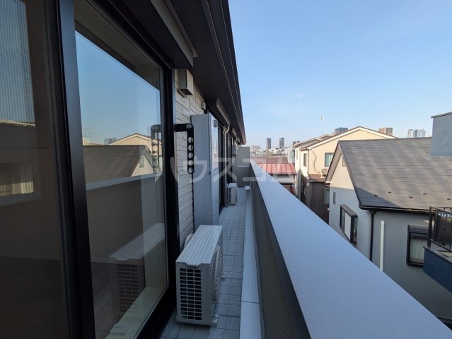 19/30 バルコニー