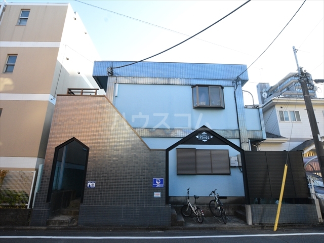 17/17 エントランス