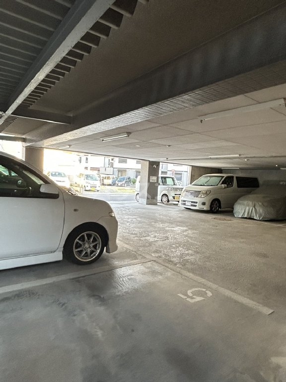 25/25 駐車場
