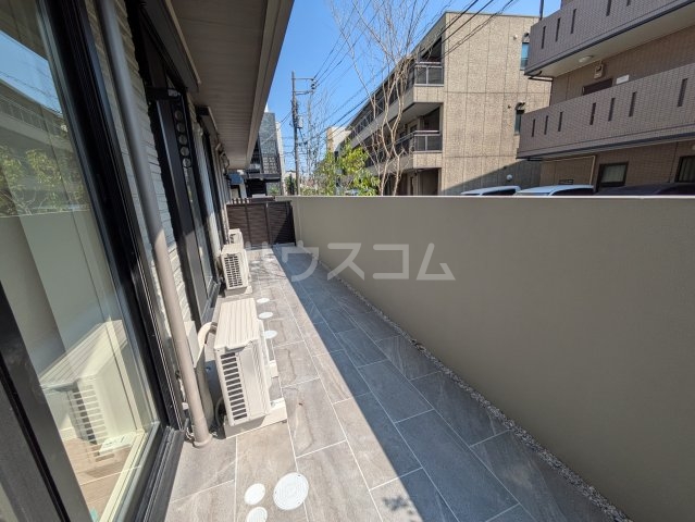 20/30 バルコニー