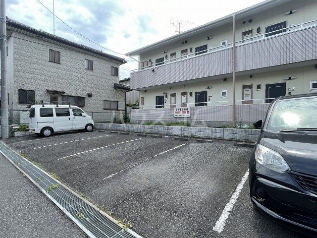 14/23 駐車場