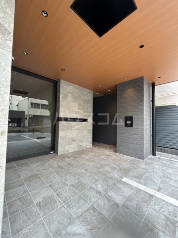 29/30 エントランス