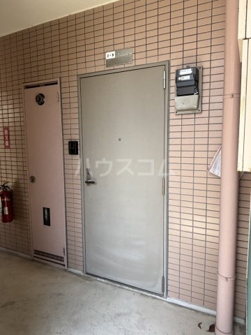 13/30 玄関