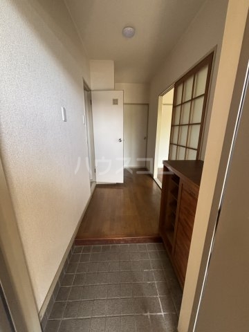 14/30 玄関
