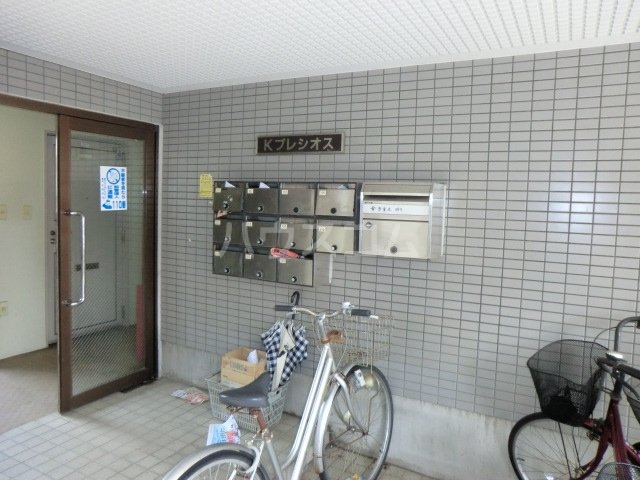 14/15 エントランス