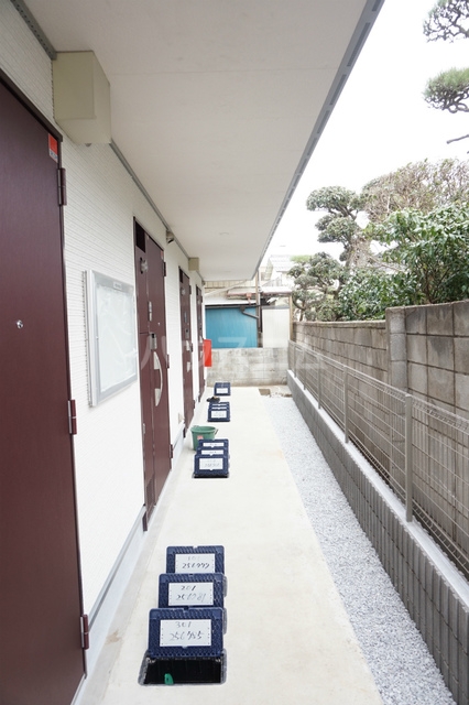 20/30 エントランス