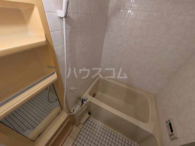 17/30 浴室