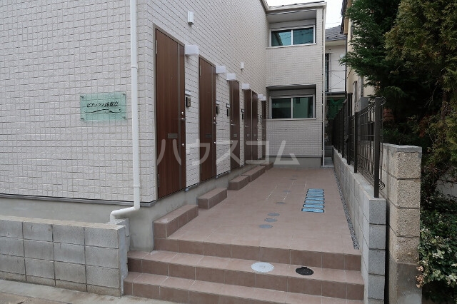 1/1 エントランス