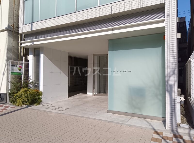 18/21 エントランス