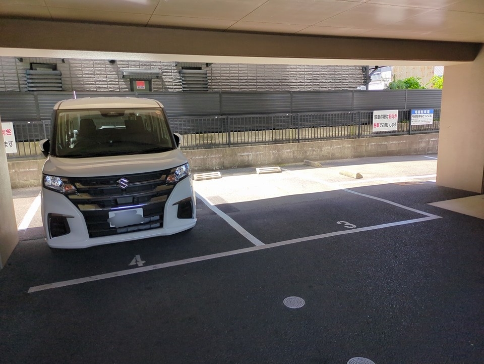 21/30 駐車場