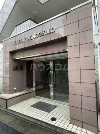 15/20 エントランス