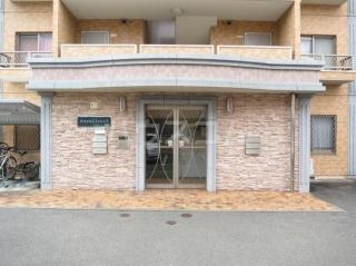 14/22 エントランス