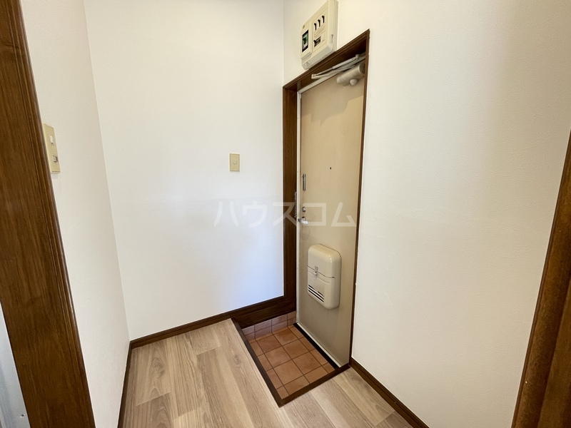 14/23 エントランス